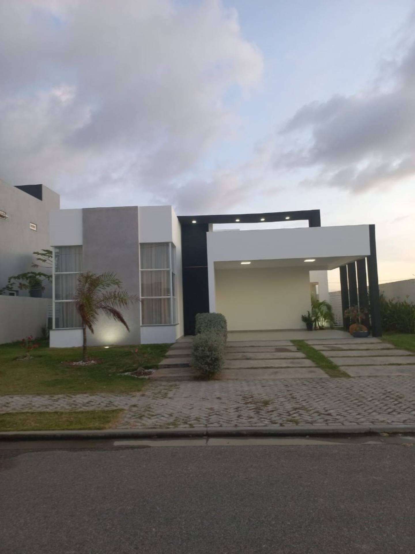 Casa com Piscina no Alphaville Sergipe