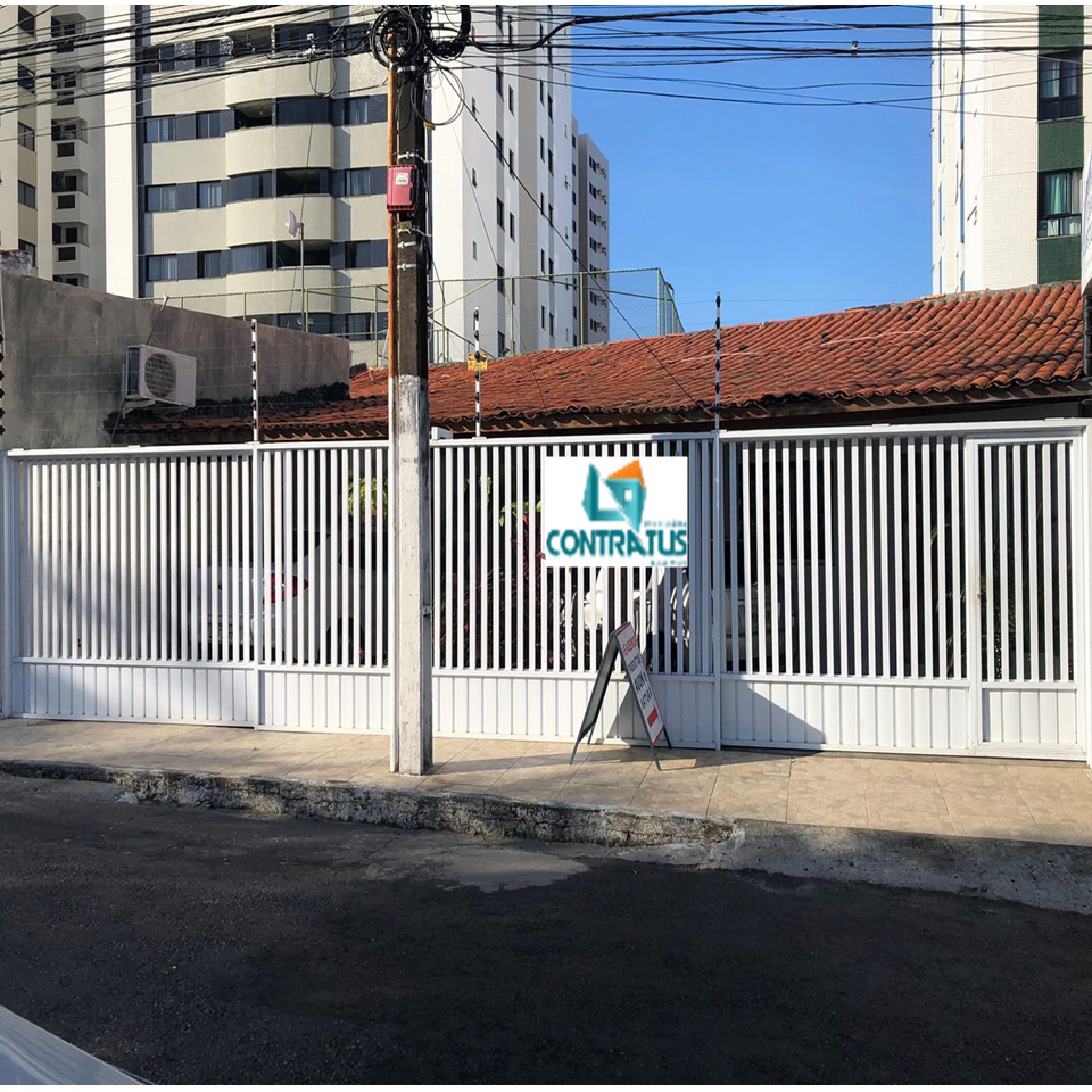 Casa com Ponto Comercial no Luzia