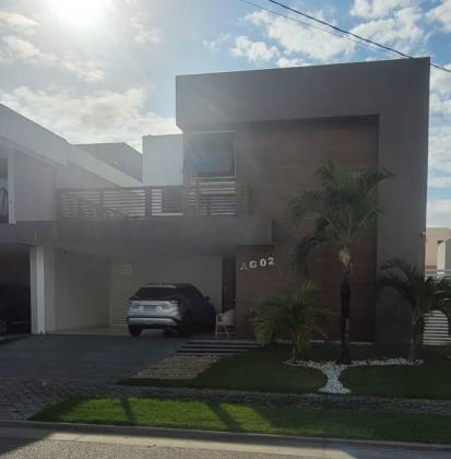 Casa Duplex com Piscina no Terras Alphaville 2
