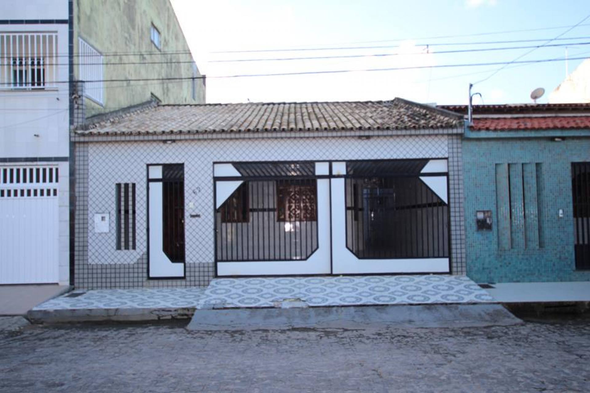 Casa com Edícula no Orlando Dantas