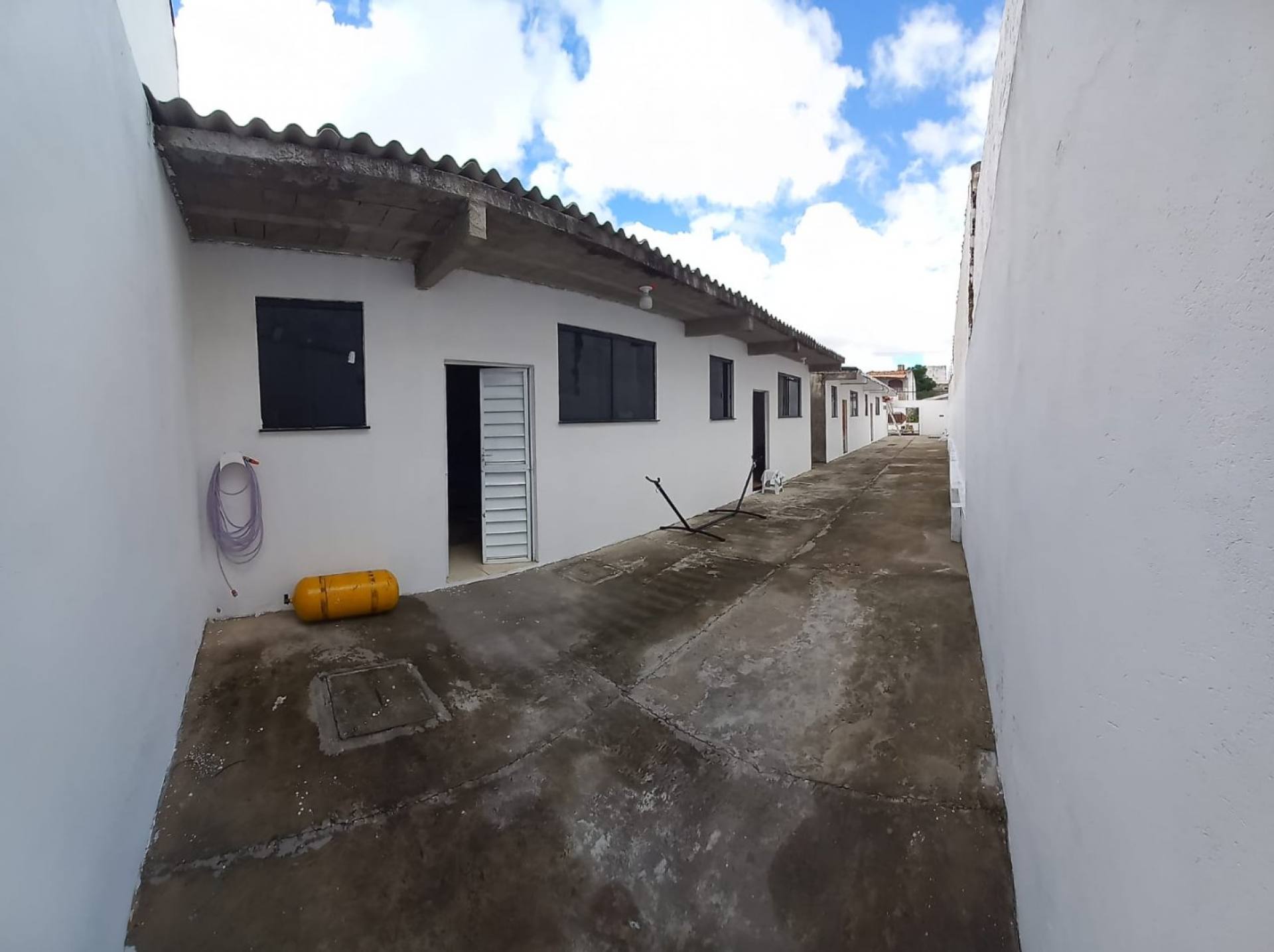 Residencial com 4 Casas no Suíssa