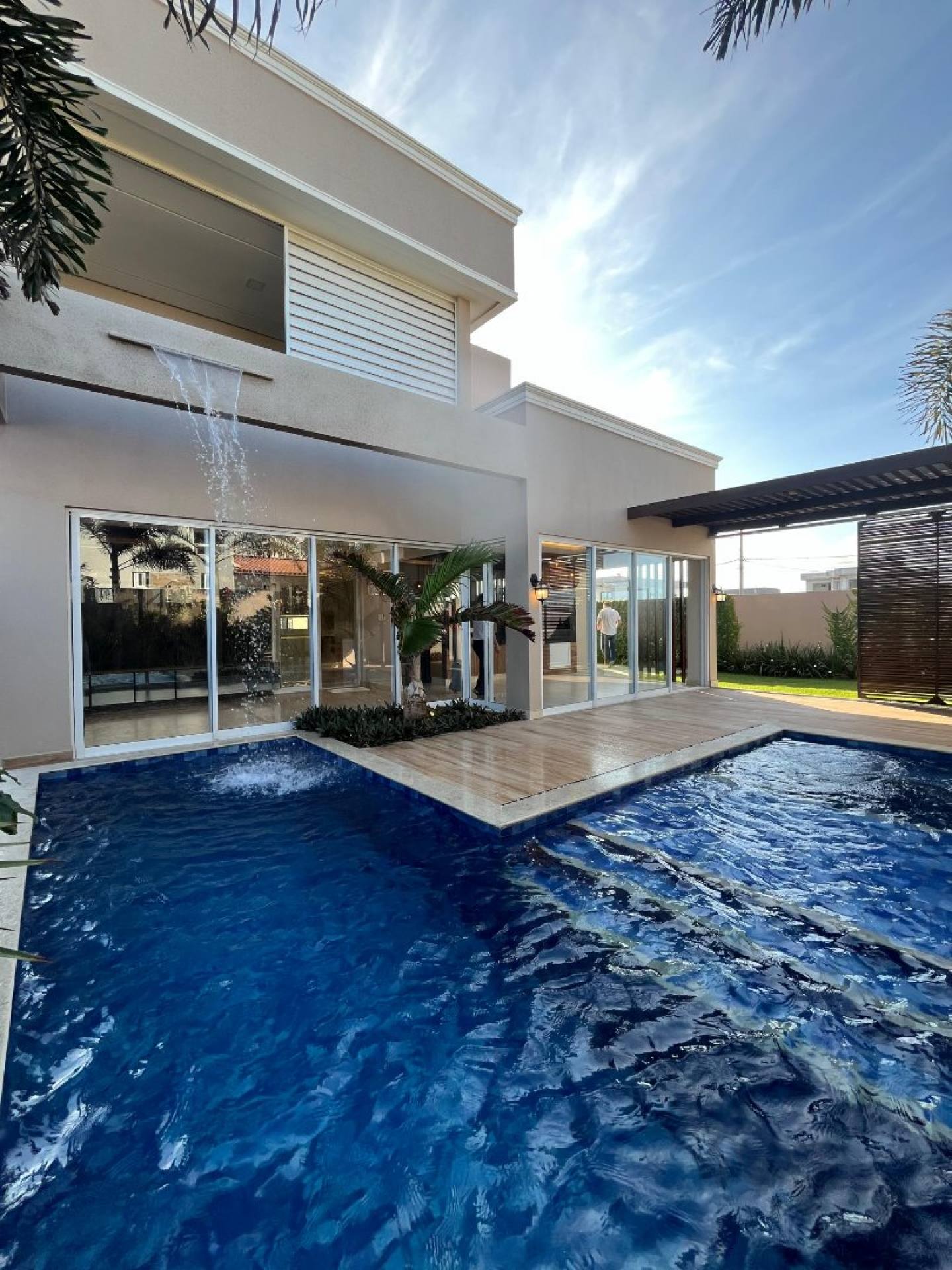 Casa Duplex com Piscina no Alphaville Sergipe.