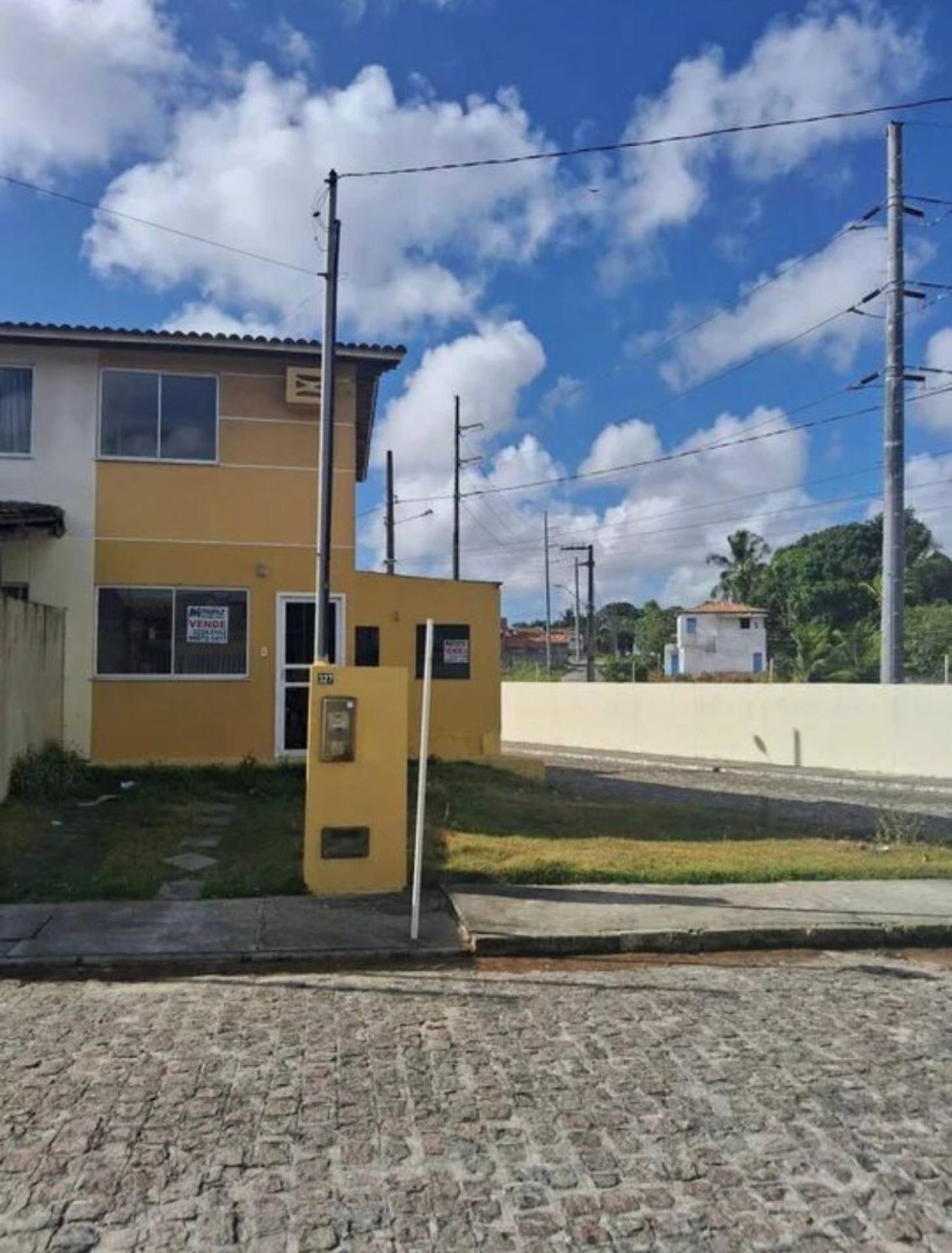 Casa Duplex de Esquina no Cond. Mais Viver Índico