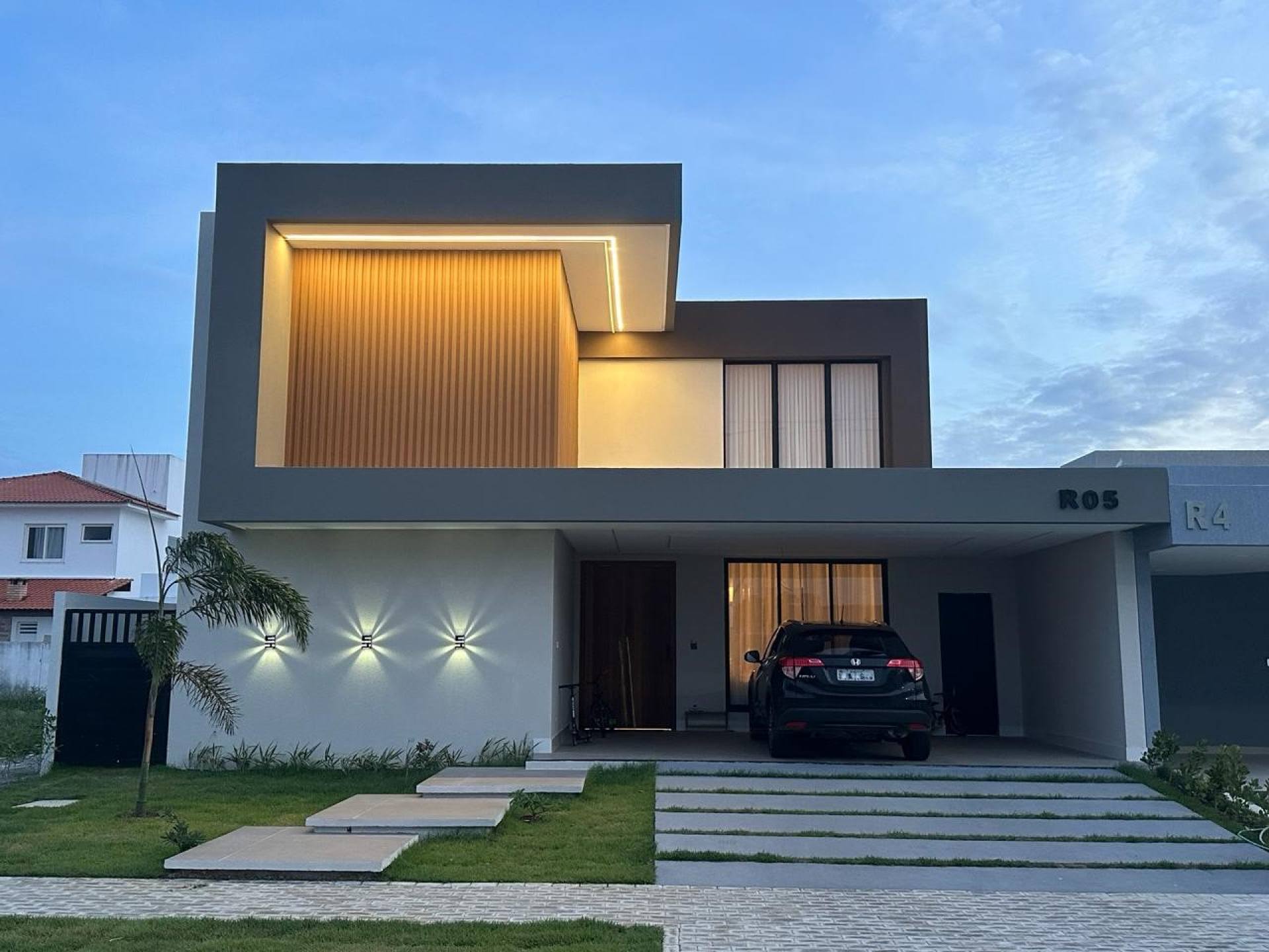 Casa Duplex com Piscina no Terras Alphaville 2