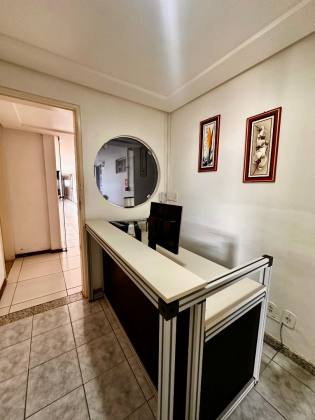 Salas Comerciais no Edifício Oviêdo Teixeira