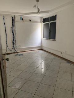Prédio na Av. Sete de Setembro 