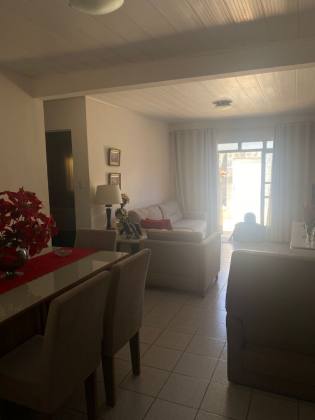 Casa Duplex no Pereira Lobo