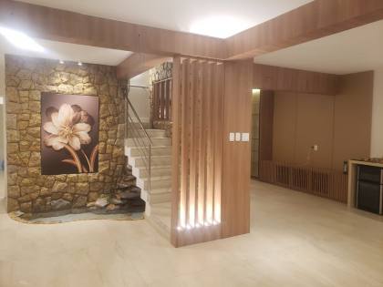 Casa Duplex com Piscina no Cond. Caminho das Árvores