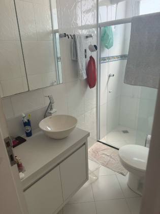 Casa Duplex com Piscina no Cond. Caminho das Árvores