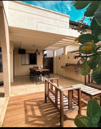Casa com Piscina no Cond. Alamedas do Sol