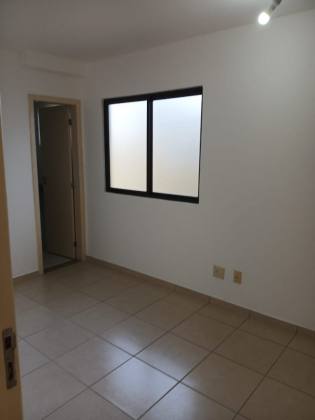 Casa com Piscina no Cond. Alamedas do Sol