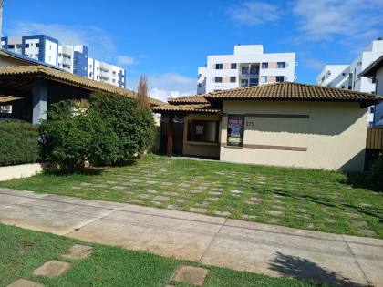 Casa com Piscina no Cond. Alamedas do Sol