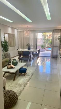 Casa Duplex com Piscina no Cond. Alamedas do Sol