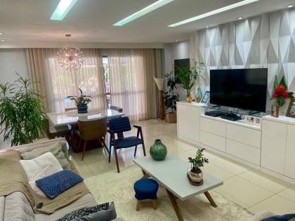 Casa Duplex com Piscina no Cond. Alamedas do Sol
