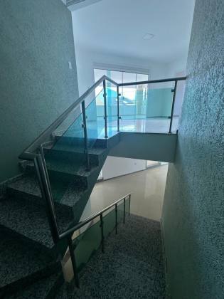 Casa Duplex no Cond.  Melício Machado
