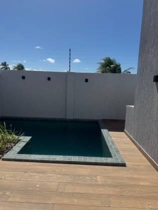Casa com Piscina no Malui Residence