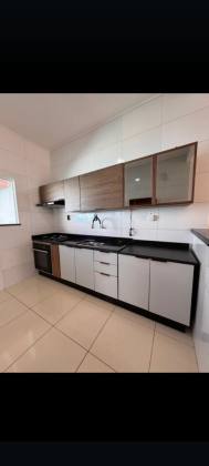 Casa com Piscina no Lot. Luar da Barra 2