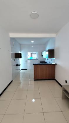 Casa com Piscina no Lot. Luar da Barra 2