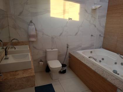 Casa Duplex no Cond. Grand View (porteira fechada)