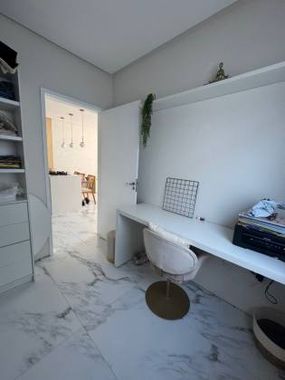 Casa com Piscina no Lot. Luar da Barra 2