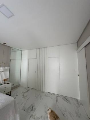 Casa com Piscina no Lot. Luar da Barra 2