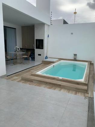 Casa com Piscina no Lot. Luar da Barra 2