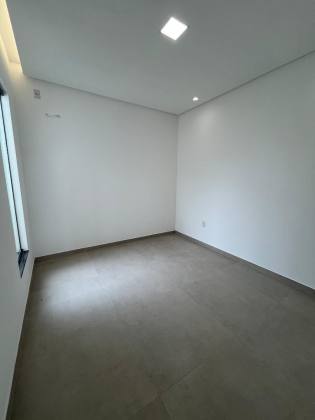 Casa no Lot. Luar da Barra 1