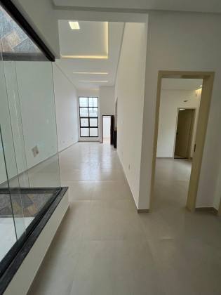 Casa no Lot. Luar da Barra 1