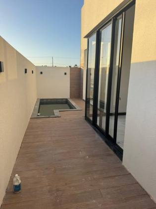 Casa com Piscina no Padang Beach Residence
