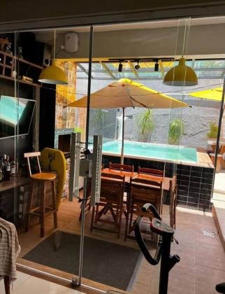 Casa com Psicina na Jabotiana