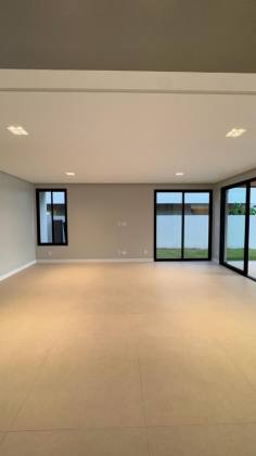 Casa Duplex com Piscina no Damha Residencial Resort