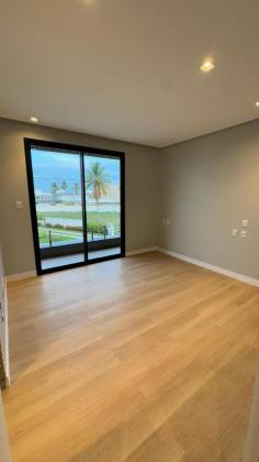 Casa Duplex com Piscina no Damha Residencial Resort