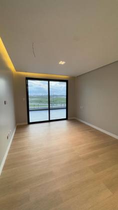 Casa Duplex com Piscina no Damha Residencial Resort