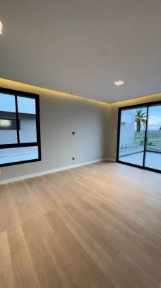 Casa Duplex com Piscina no Damha Residencial Resort