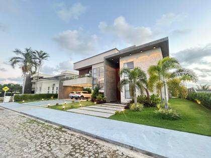 Casa Duplex com Piscina no Cond. Lago Paranoá