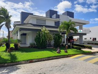 Casa Duplex no Cond. Melício Machado