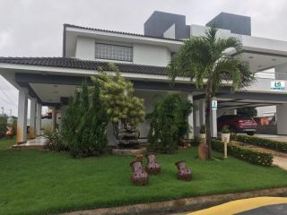 Casa Duplex no Cond. Melício Machado