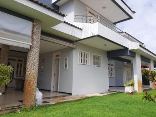 Casa Duplex no Cond. Melício Machado