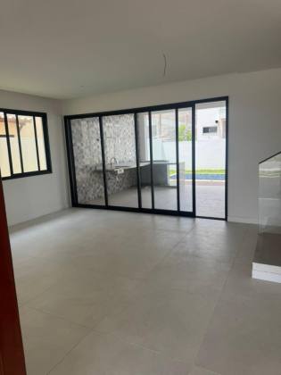 Casa Duplex com Piscina no Terras Alphaville 1