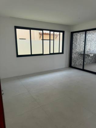 Casa Duplex com Piscina no Terras Alphaville 1