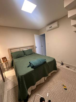 Casa Duplex com Piscina no Eduardo Gomes