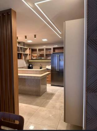 Casa Duplex com Piscina no Eduardo Gomes