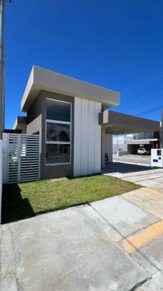 Casa de Esquina no Sol e Praia Residencial