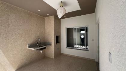 Casa de Esquina no Sol e Praia Residencial