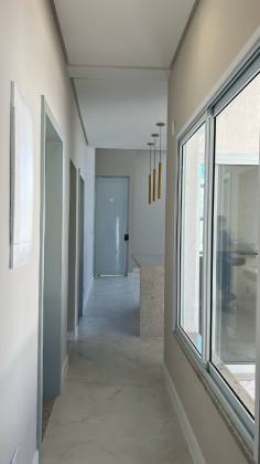 Casa de Esquina no Sol e Praia Residencial