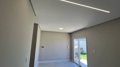 Casa de Esquina no Sol e Praia Residencial