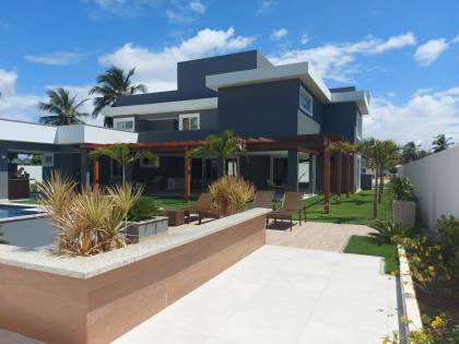 Casa Duplex com Piscina no Cond. Lago Paranoá