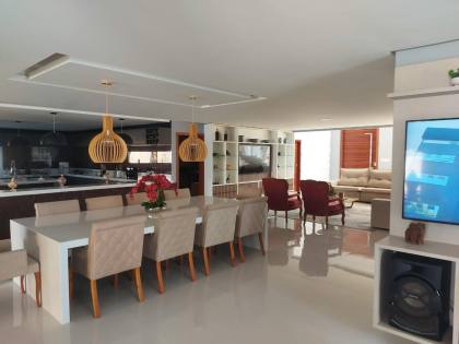 Casa Duplex com Piscina no Cond. Lago Paranoá