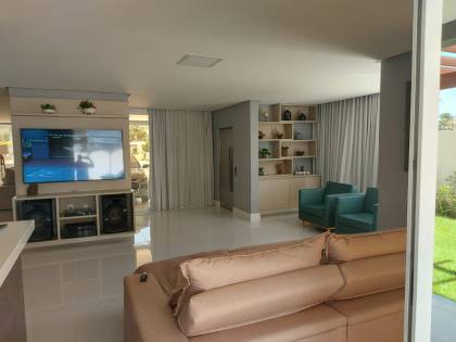 Casa Duplex com Piscina no Cond. Lago Paranoá