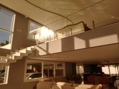 Casa Duplex com Piscina no Cond. Lago Paranoá